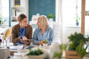 Choosing the Right Senior Care and Living Assistance Option