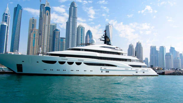 Luxury Yacht Rentals in Dubai