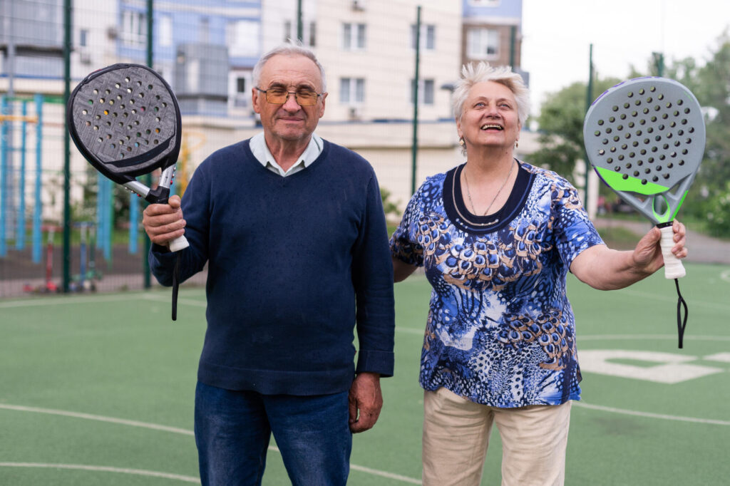 Fun and Safe Holiday Activities for Seniors to Enjoy