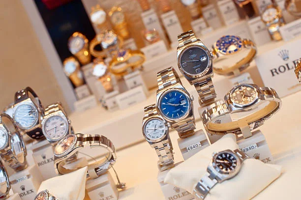 Understanding Cartier Tank Watch Price and What Influences Its Value