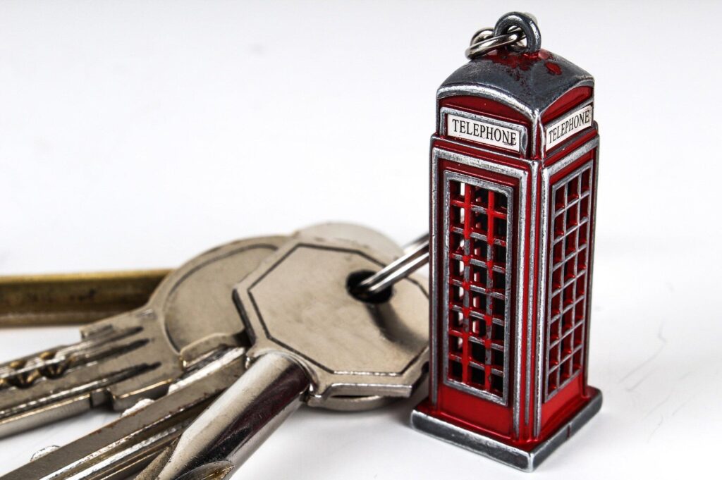 How to Choose Educational Keychains That Delight Children