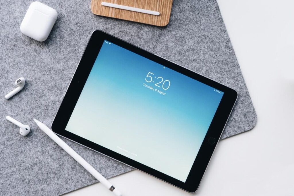 Maximizing Cost Efficiency with Refurbished Technology in Business