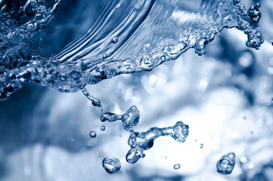 Learn how to choose the best water purification systems for medical devices to ensure safety, compliance, and high-quality performance.