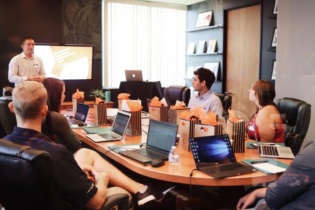 How to Build a Strong Personal Brand Using Digital Media