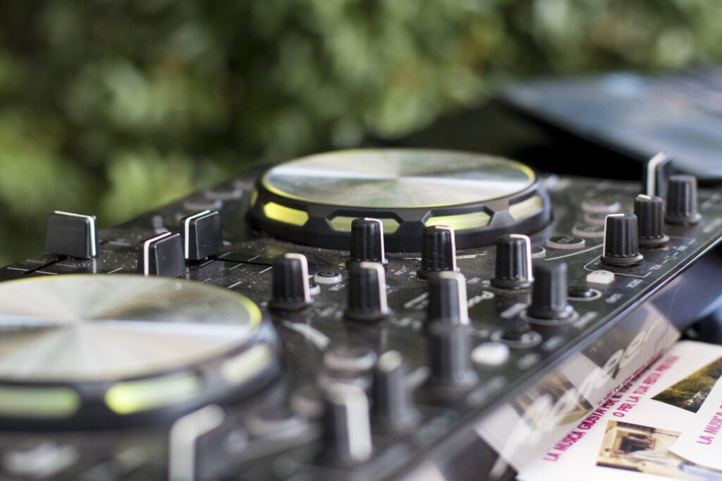 DJ for an Unforgettable Night