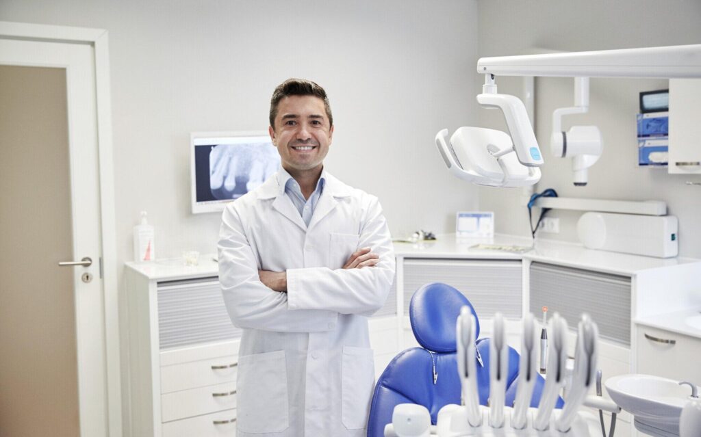 How Client Feedback Helps You Pick the Best Dental Clinic