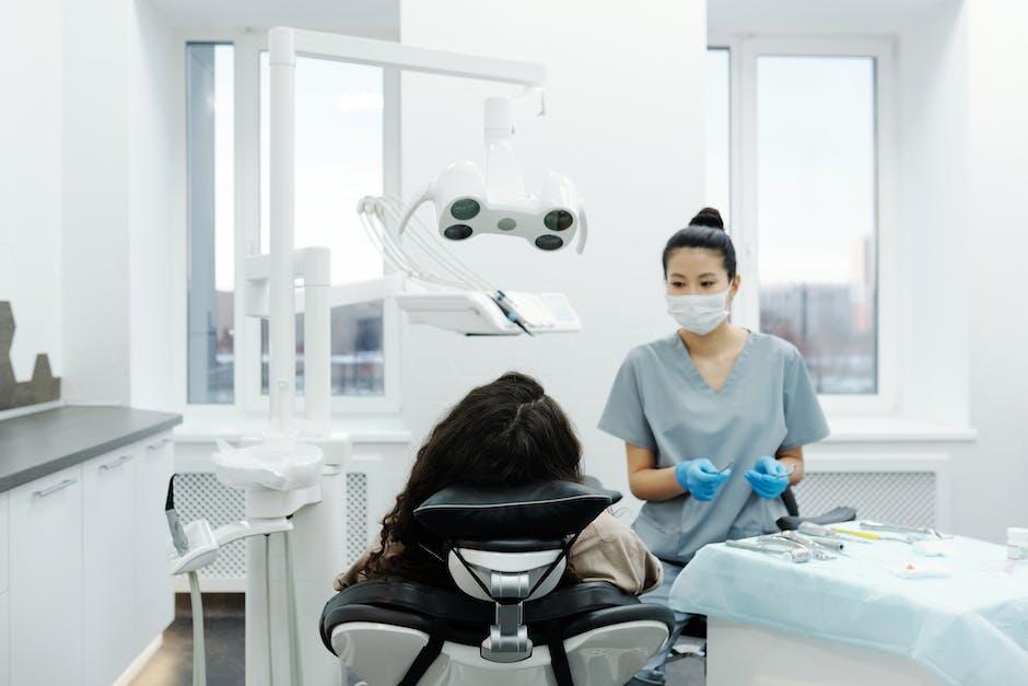 How to Choose the Right Dentist for Your Smile