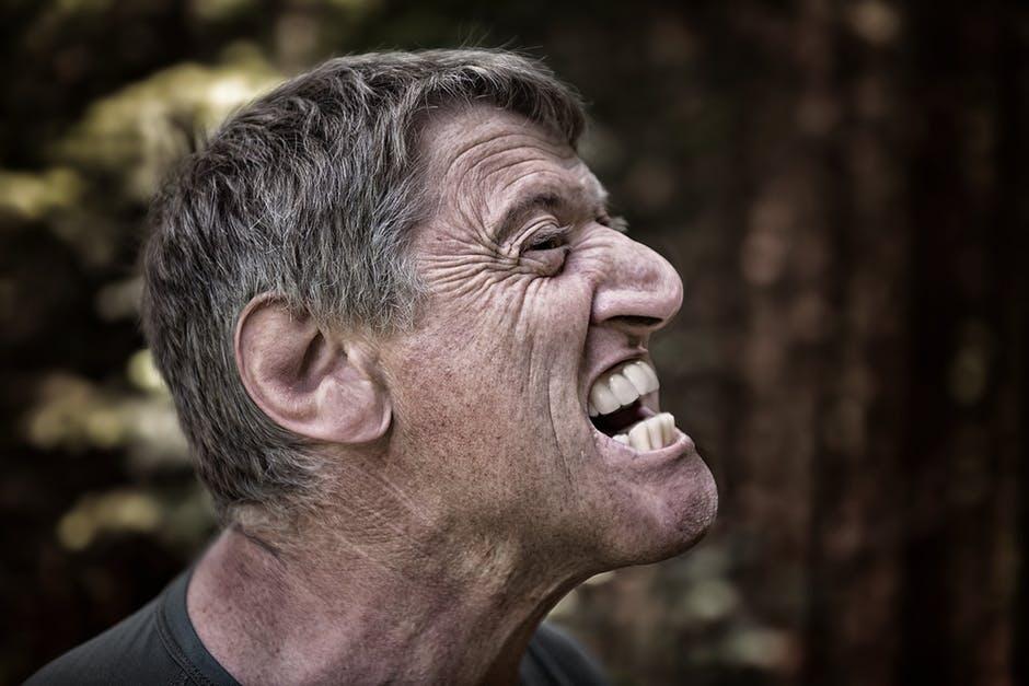 How Chronic Pain Steals Your Focus and Work Performance