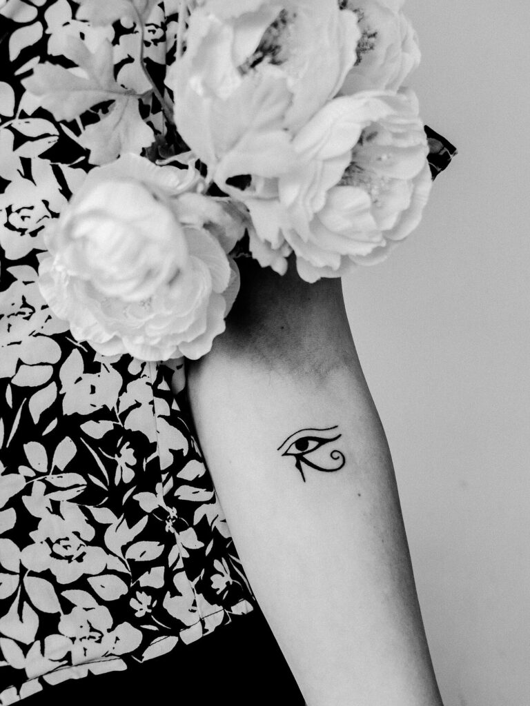 Minimalist Tattoos That Speak Volumes: Elegant Ink Inspirations