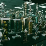 How To Choose Right Glass Trophy Award For Any Occasion?