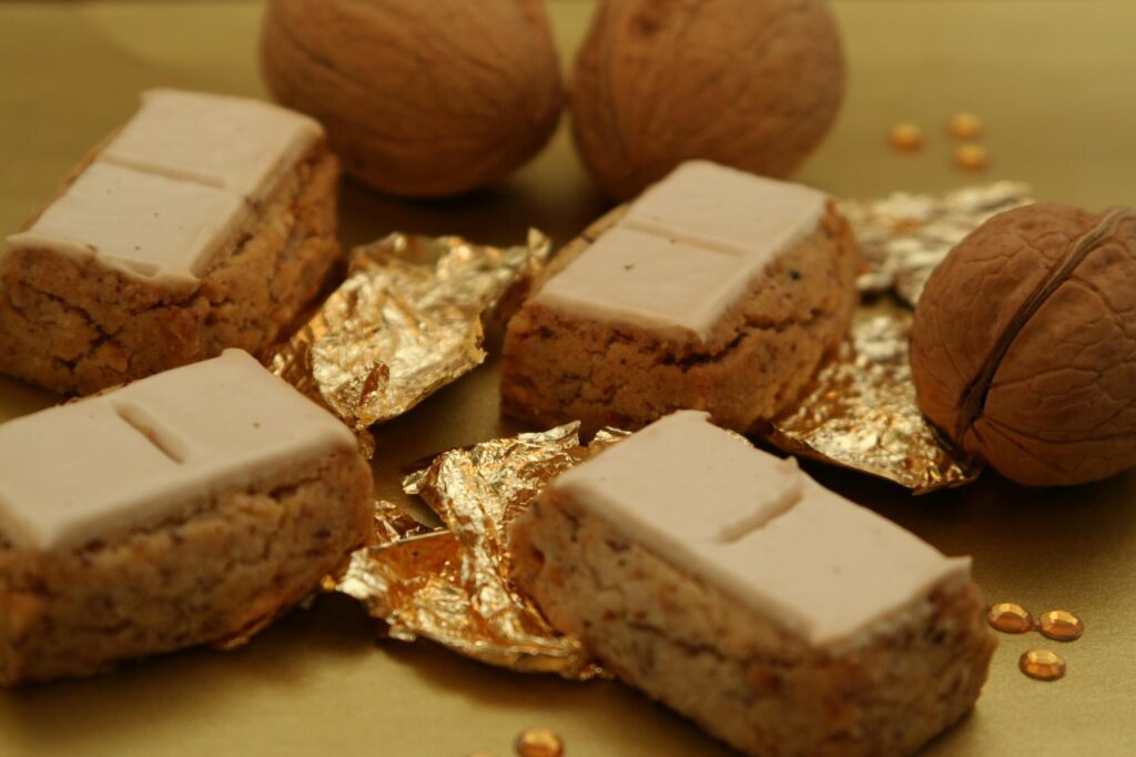 From Fiber to Flavor: How Gut-Friendly Oat Bars Nourish Your Body