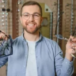 Thick Glasses vs. Half-Frame Glasses: Exploring Two Distinct Eyewear Styles