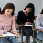 Choosing Between Public and Private Universities in Singapore: 4 Key Factors to Consider