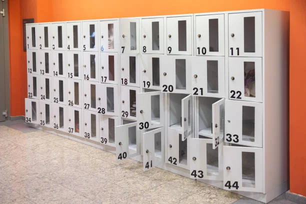 Clean, Organized Storage Units for Your Belongings