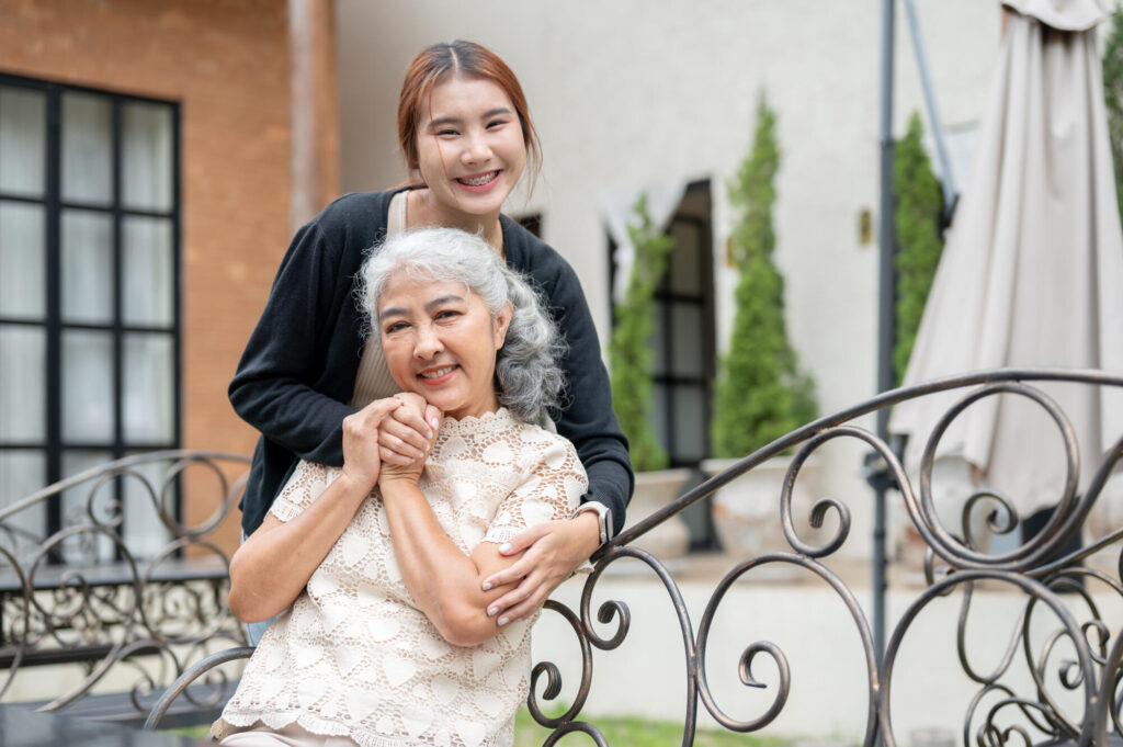 Why Seniors Thrive in Warm, Supportive Environments