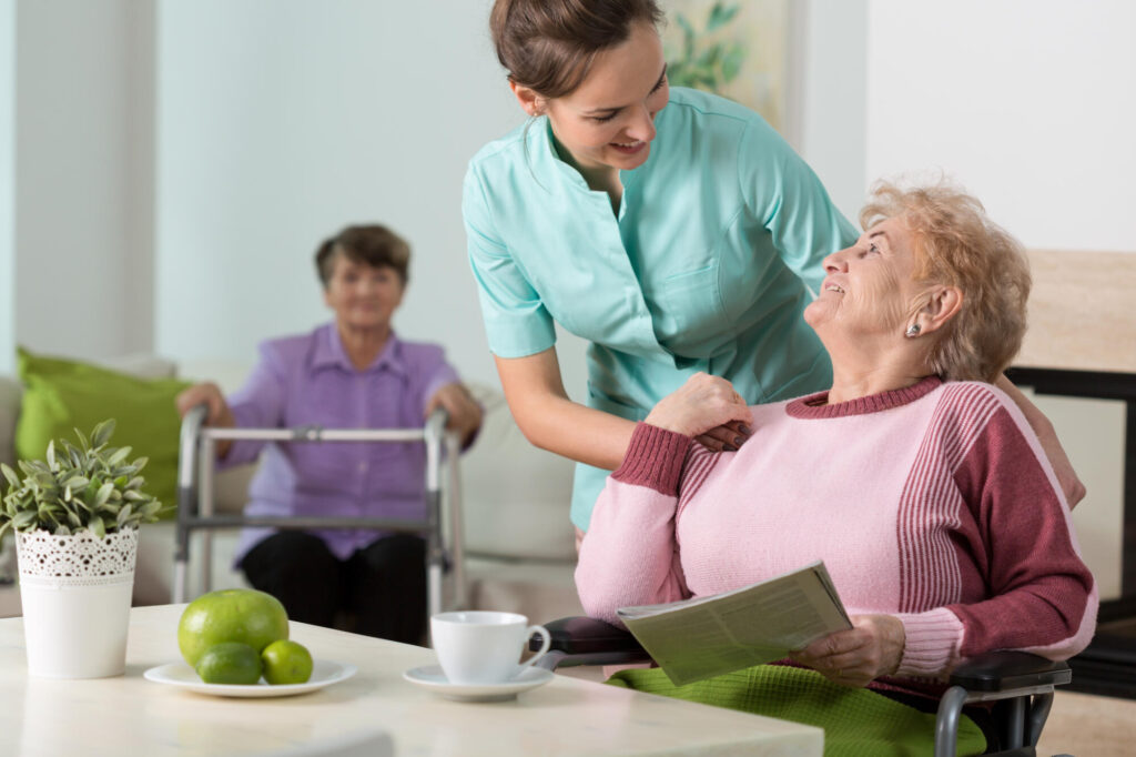 Key Benefits of Senior Assisted Living Services for Quality of Life