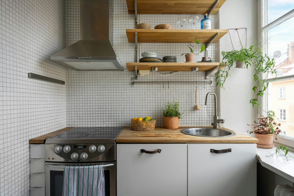 Kitchen Design Tips to Maximize a Small Space