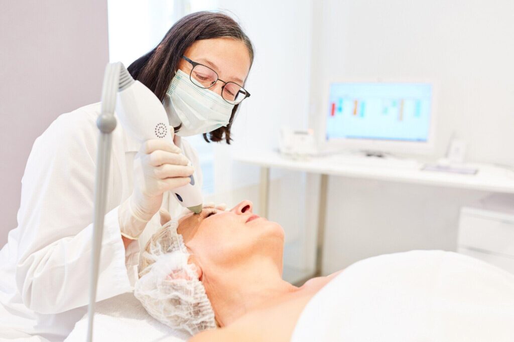 Advanced Facial Tightening for a Naturally Refreshed Look