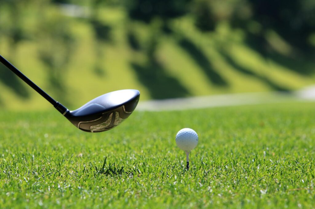 Professional Golf Simulator Contractors for Custom Space Design